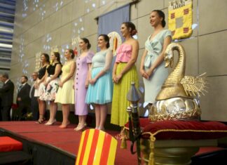 Na Violant 2023 i els seues noves Dones de Companya es presenten a la societat castellonenca
